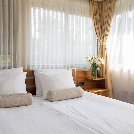 Hotel By Gastroid Іліджа Екстер'єр фото
