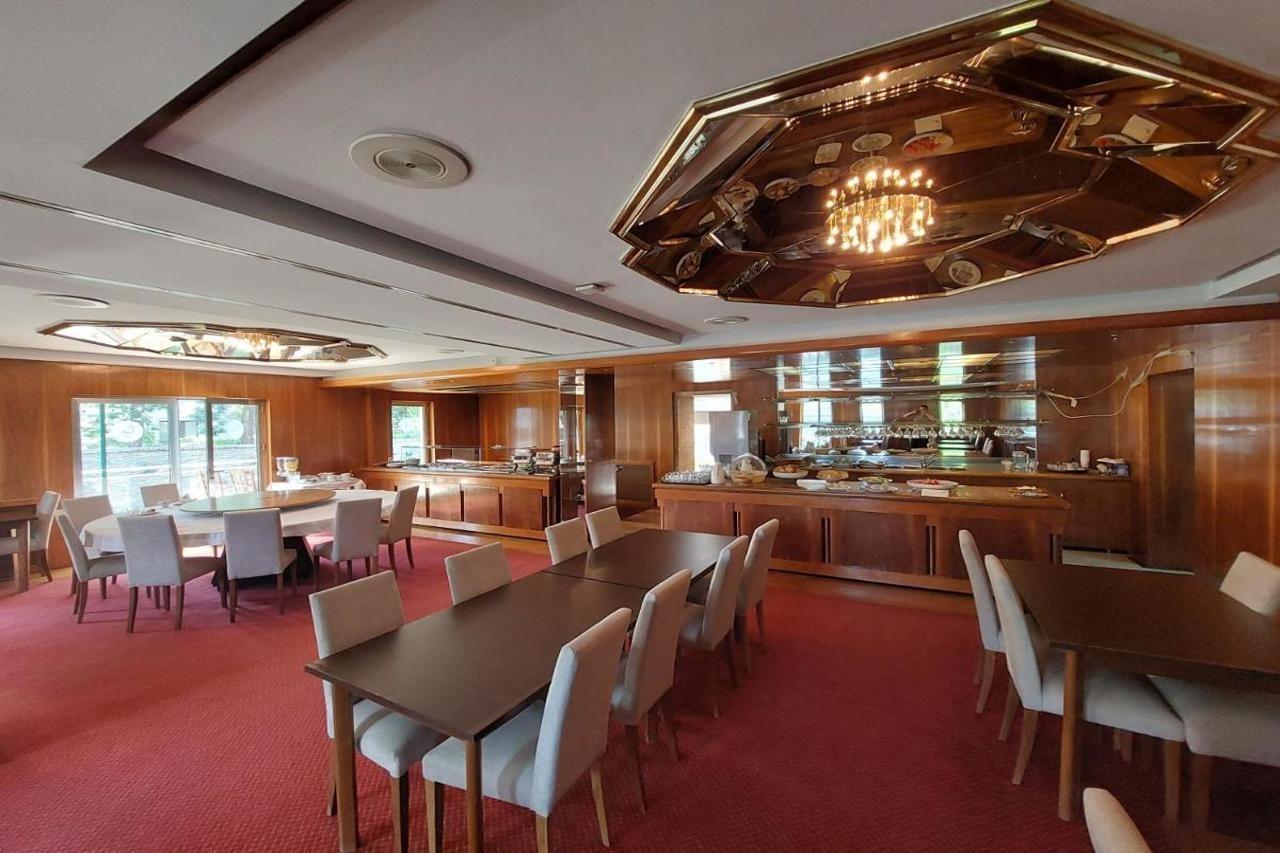 Hotel By Gastroid Іліджа Екстер'єр фото