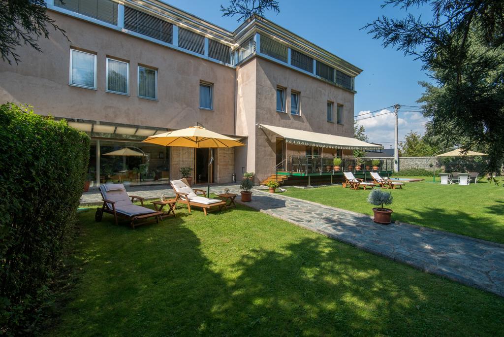 Hotel By Gastroid Іліджа Екстер'єр фото